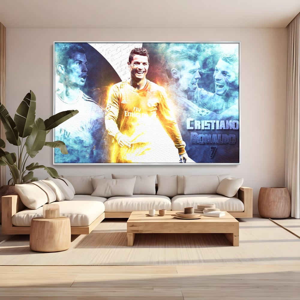 Tablou canvas cu tablou canvas cu cristiano ronaldo, in rama de aluminiu argintiu, pe perete intr-un living